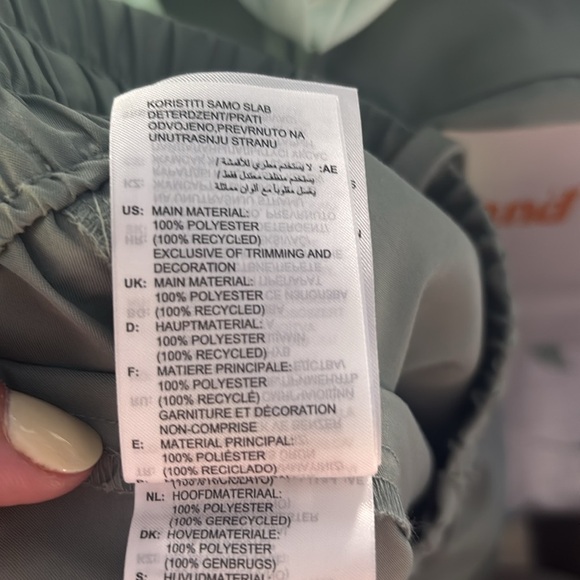 Adidas Light Green Cargo Pants NWT - Picture 10 of 10